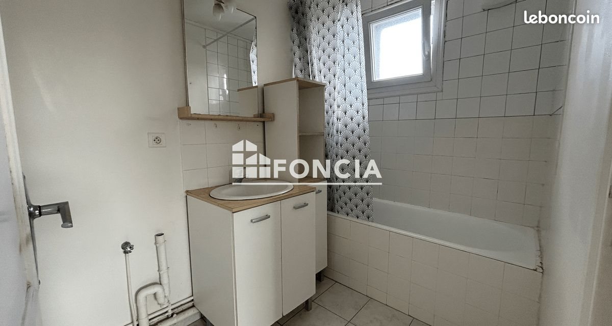 Appartement à louer, 60m², Gourin