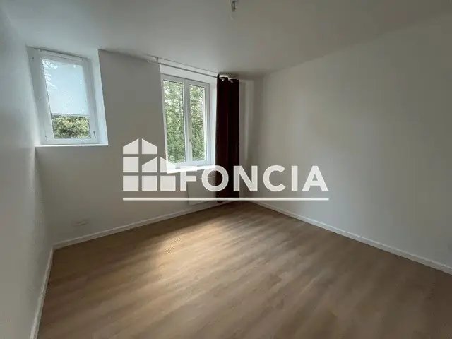 Appartement à louer, 75m², Kerlaz