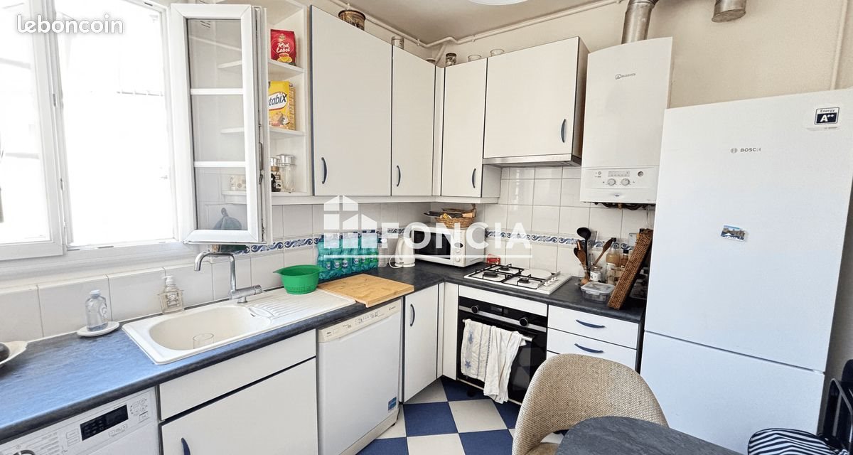 Appartement à louer, 66m², Paris 8ème