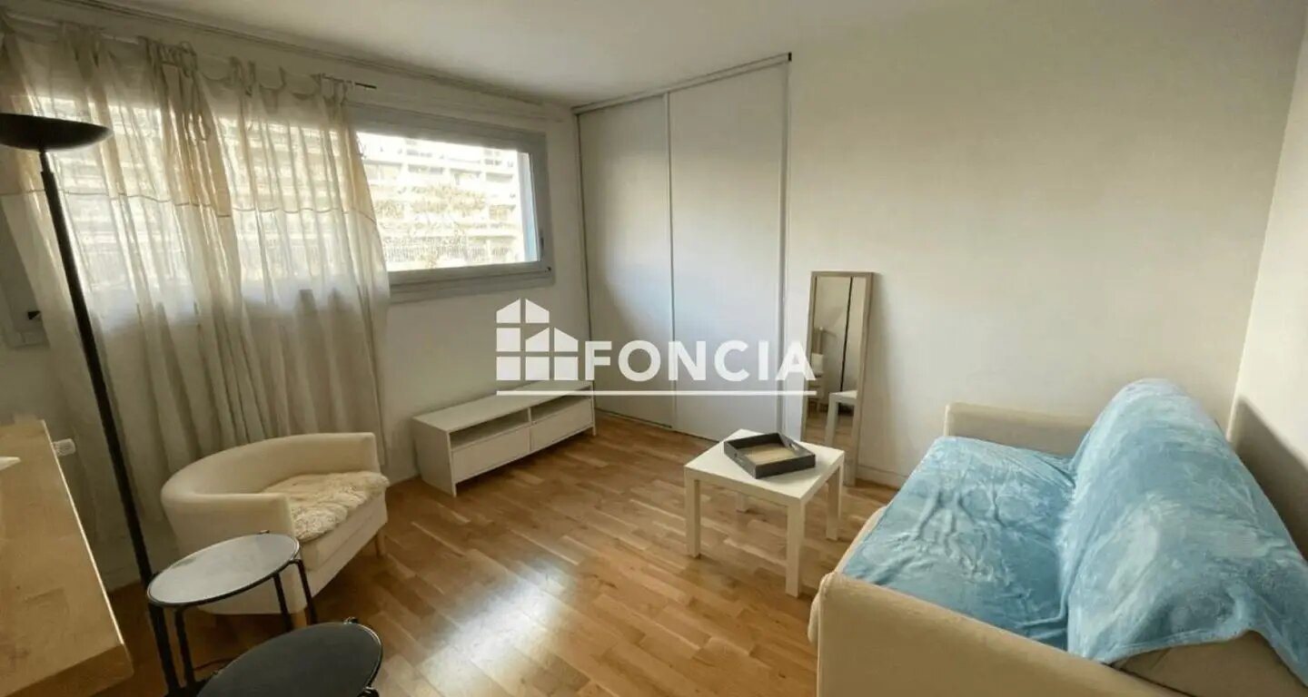 Appartement à louer, 18m², Paris 15ème