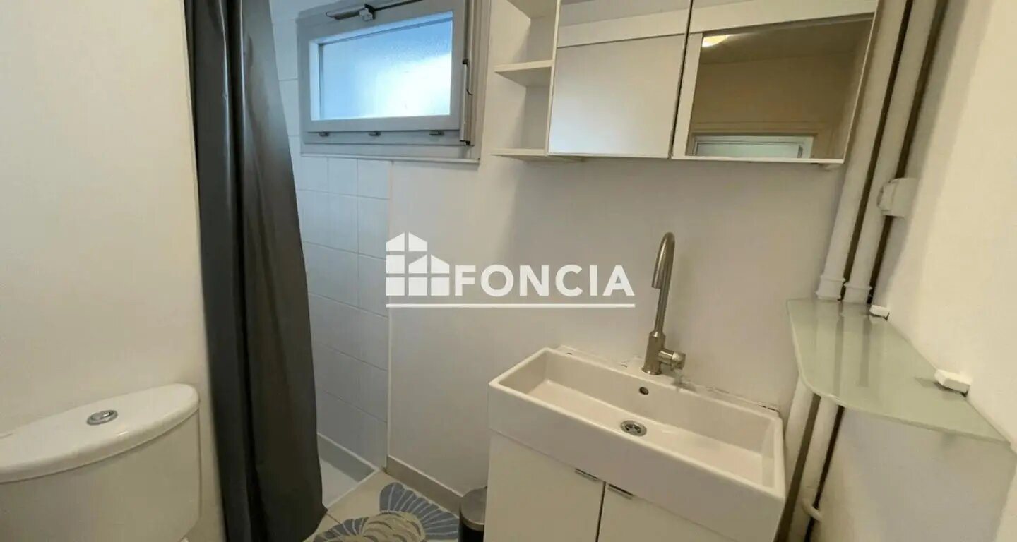 Appartement à louer, 18m², Paris 15ème