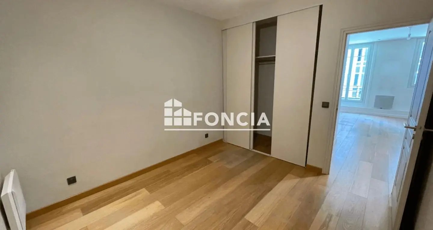 Appartement à louer, 72m², Paris 15ème