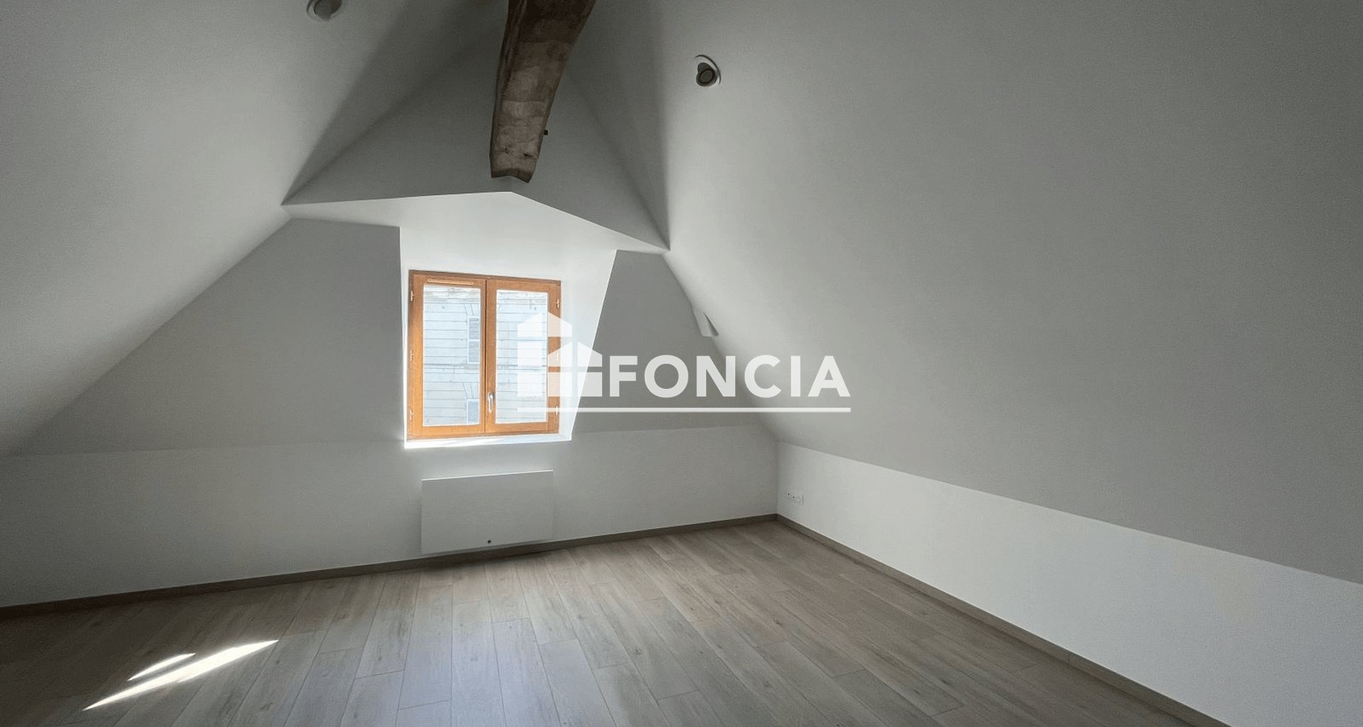 Appartement à louer, 79m², Saint-Georges-sur-Cher