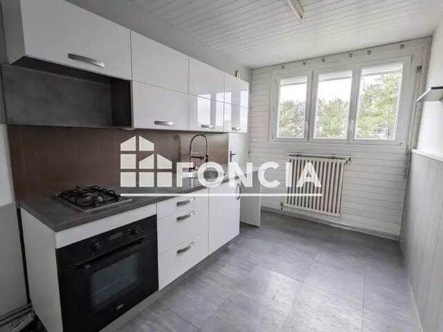 Appartement à louer, 79m², Cholet