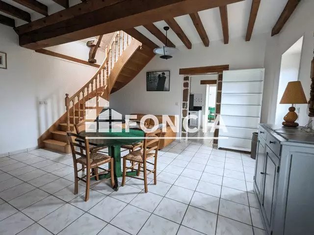 Maison à louer, 112m², Domfront-en-Champagne