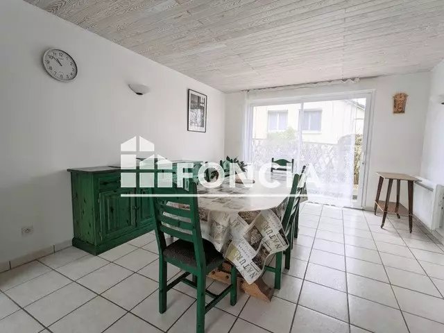 Maison à louer, 112m², Domfront-en-Champagne