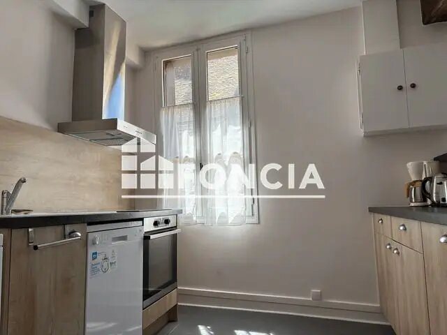Maison à louer, 79m², Saint-Fargeau