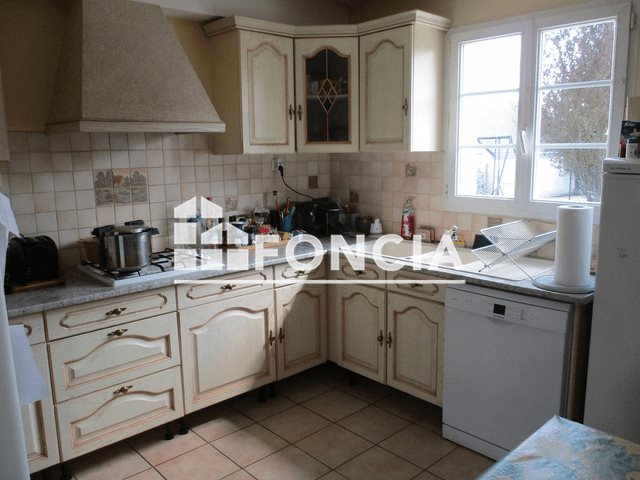 Maison à louer, 130m², Auzouer-en-Touraine