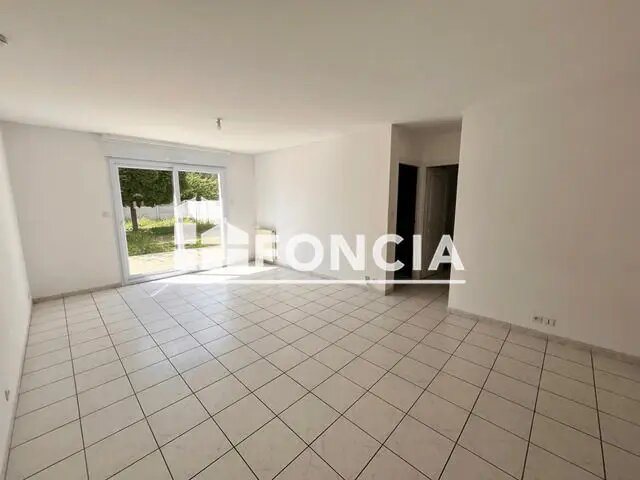 Maison à louer, 118m², Sablé-sur-Sarthe