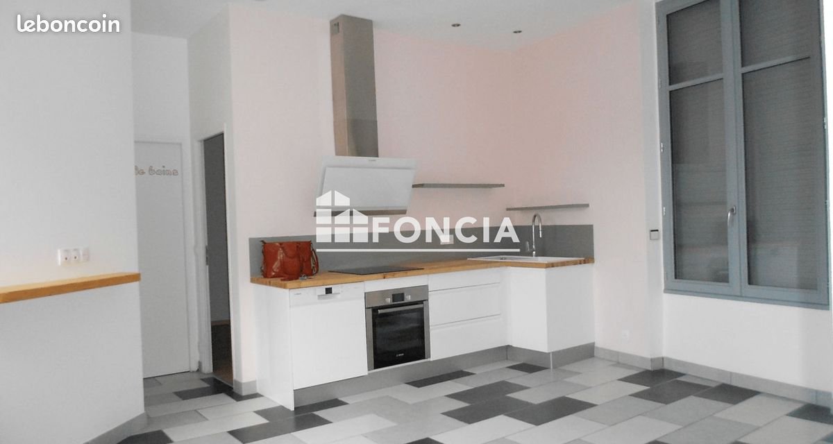 Appartement à louer, 47m², Saumur