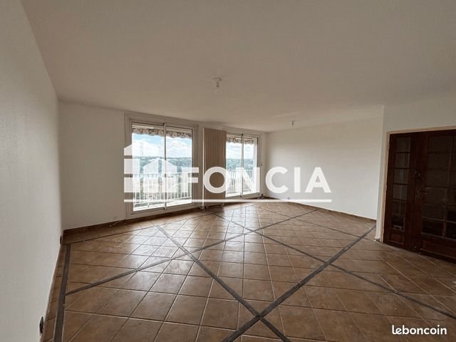Appartement à louer, 70m², Tours