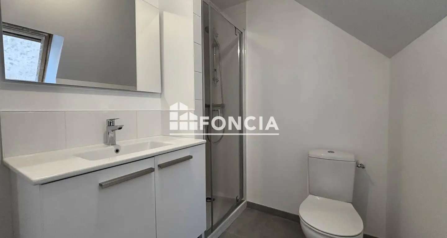 Appartement à louer, 27m², Loué