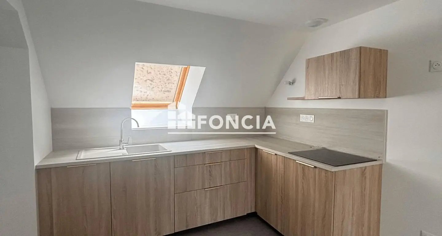 Appartement à louer, 27m², Loué