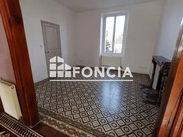 Maison à louer, 109m², Montbizot
