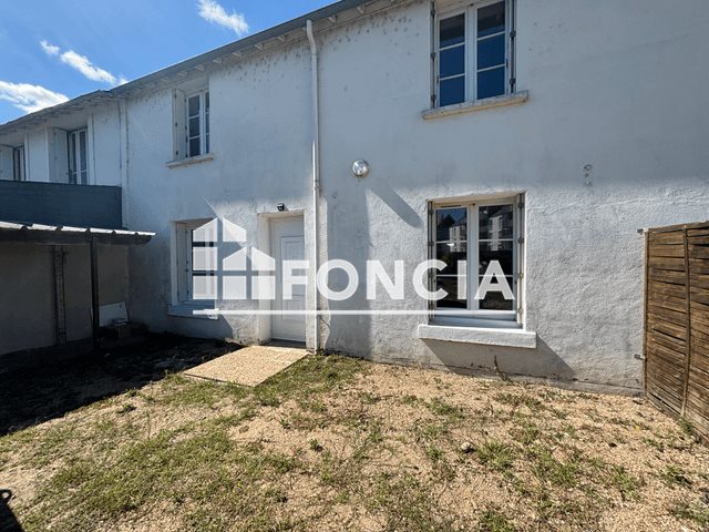 Appartement à louer, 60m², Nazelles-Négron