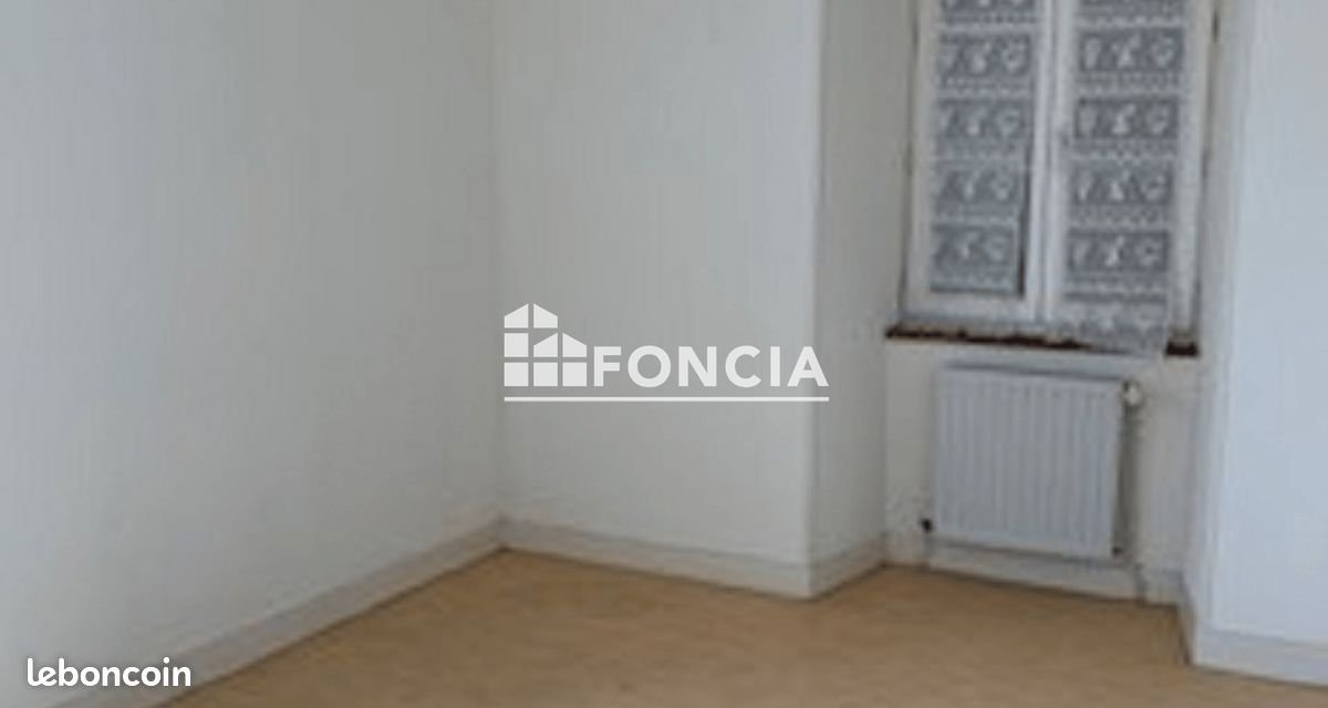 Appartement à louer, 85m², Marthon