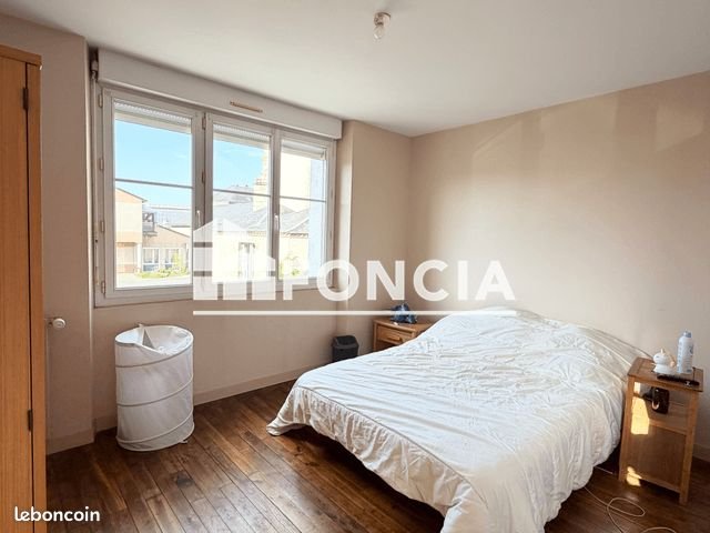 Maison à louer, 86m², Saint-Pierre-des-Échaubrognes