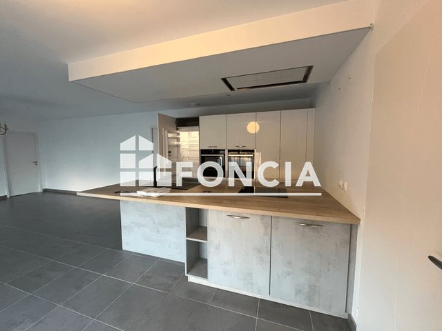Maison à louer, 110m², Aubigné-Racan