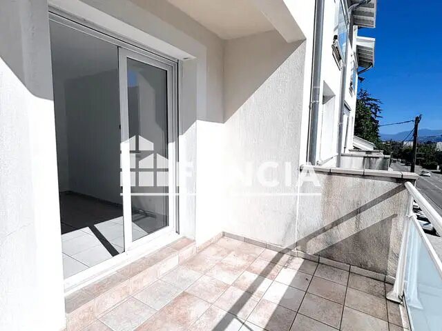 Appartement à louer, 78m², Voreppe