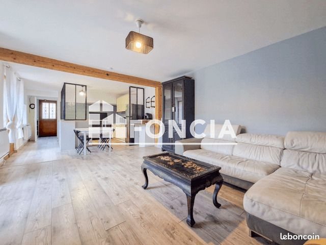Appartement à louer, 87m², Saint-Geoire-en-Valdaine