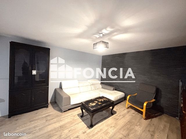 Appartement à louer, 87m², Saint-Geoire-en-Valdaine
