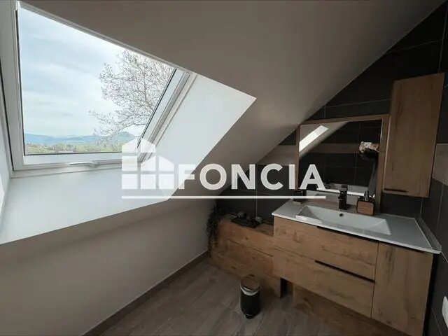 Appartement à louer, 94m², Vimines