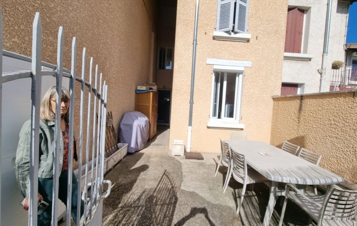 Maison à louer, 119m², Mézériat