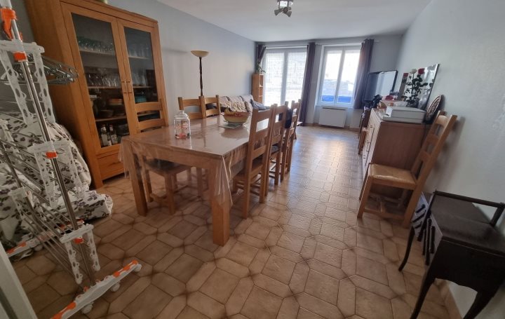 Maison à louer, 119m², Mézériat