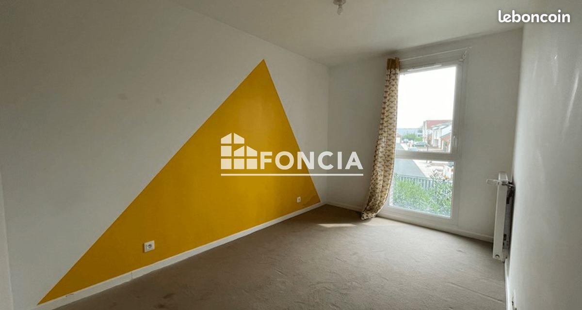 Appartement à louer, 64m², Villecresnes