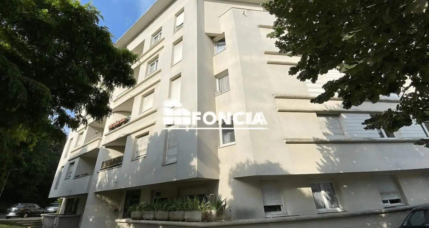 Appartement à louer, 63m², Lognes