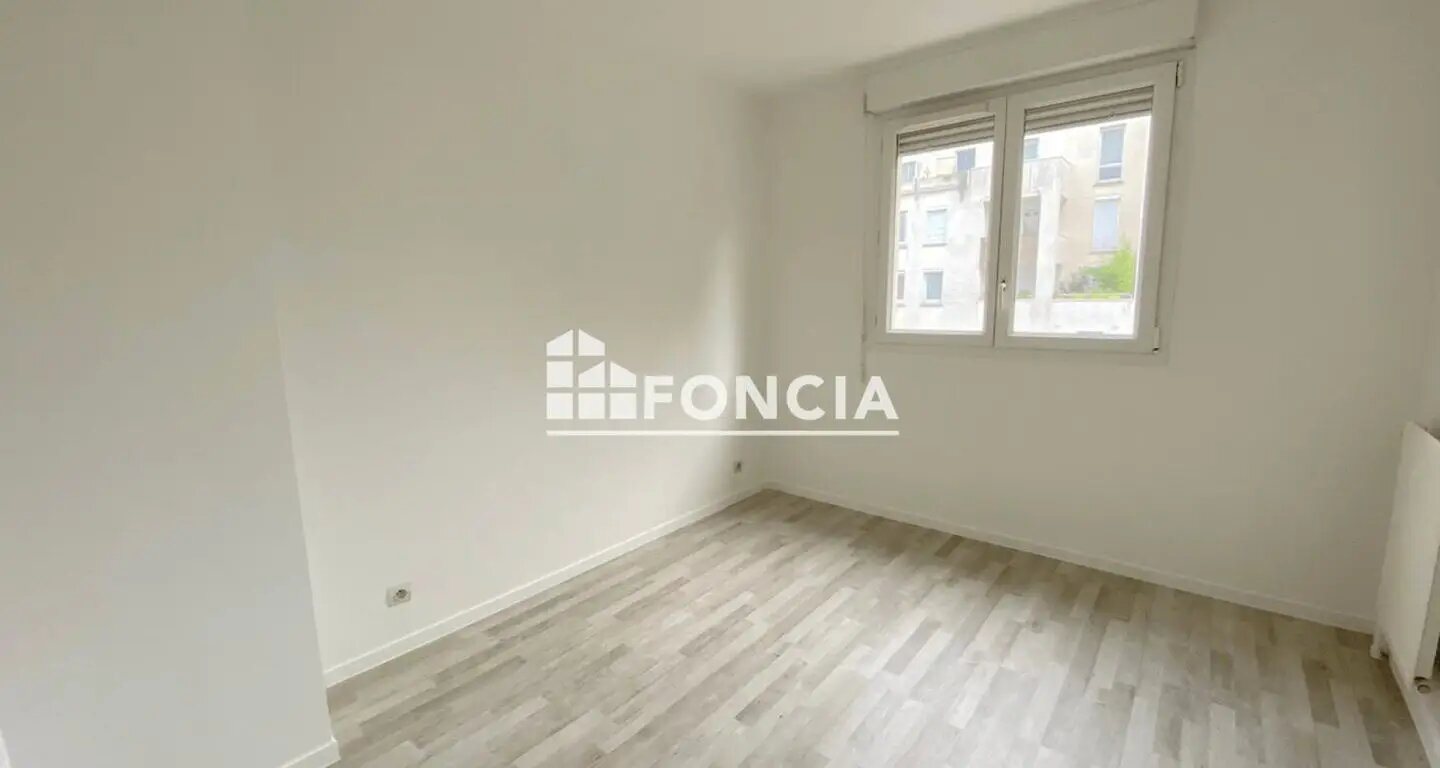 Appartement à louer, 63m², Lognes