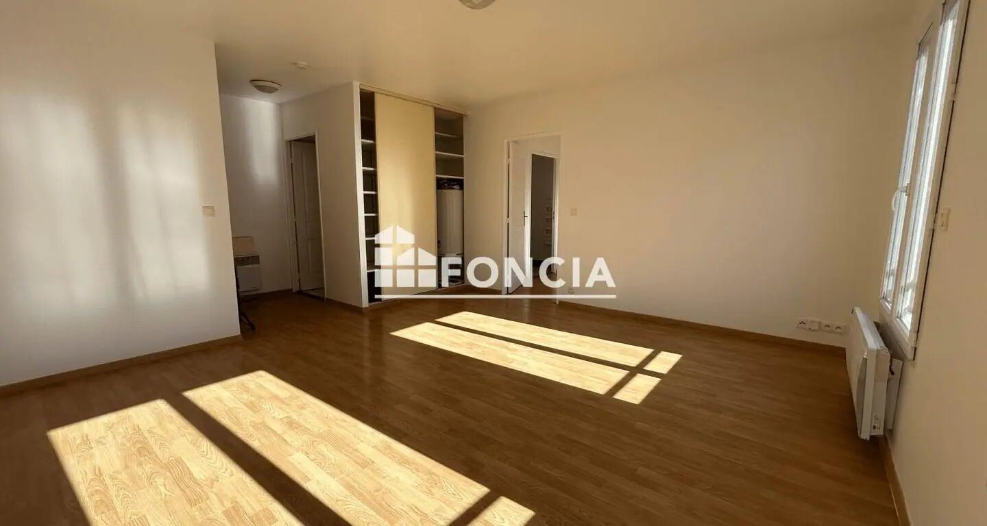 Appartement à louer, 47m², Coulommiers