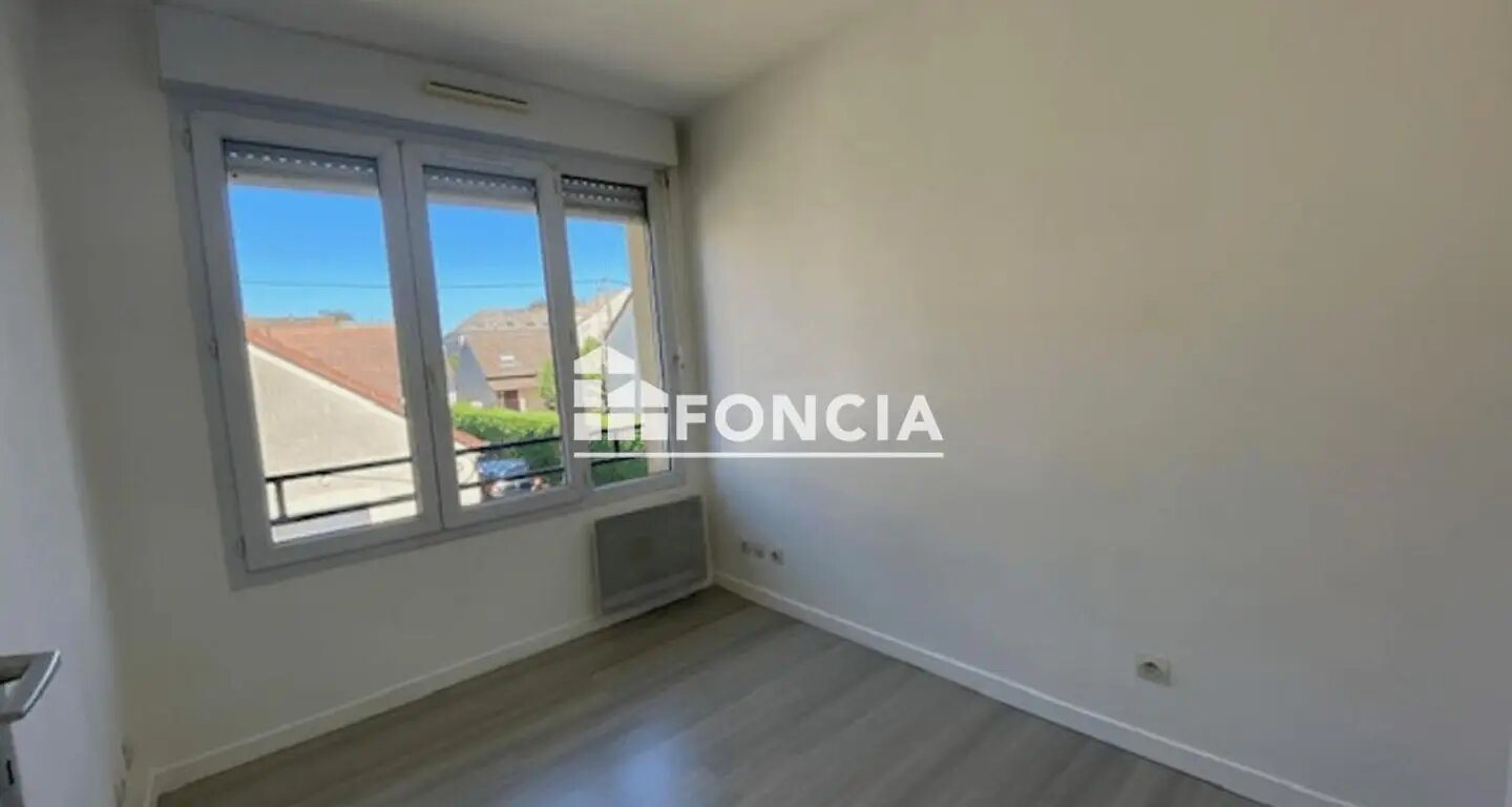 Appartement à louer, 43m², Pontault-Combault