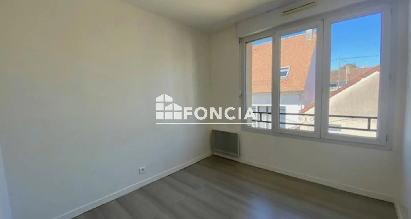 Appartement à louer, 43m², Pontault-Combault