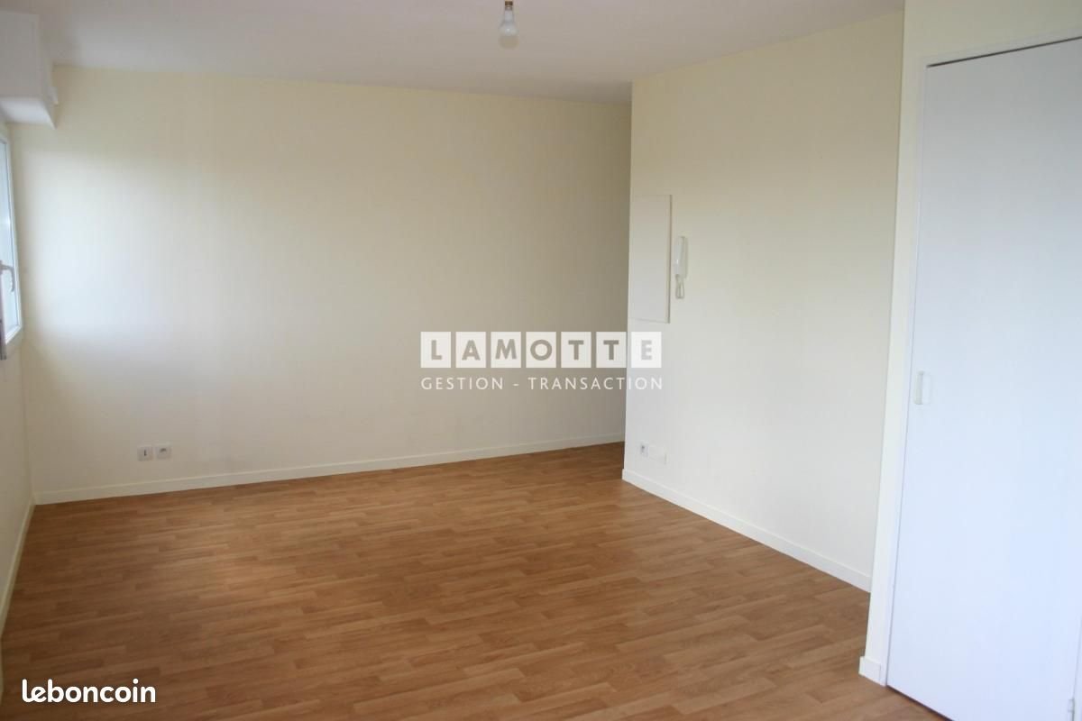 Appartement à louer, 25m², Vannes