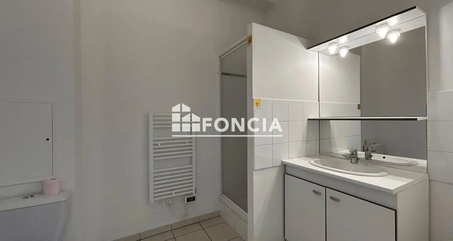 Appartement à louer, 26m², Gières
