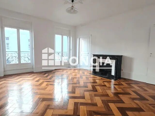 Appartement à louer, 135m², Grenoble