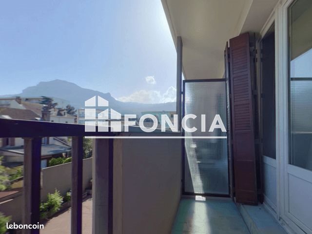 Appartement à louer, 77m², Grenoble
