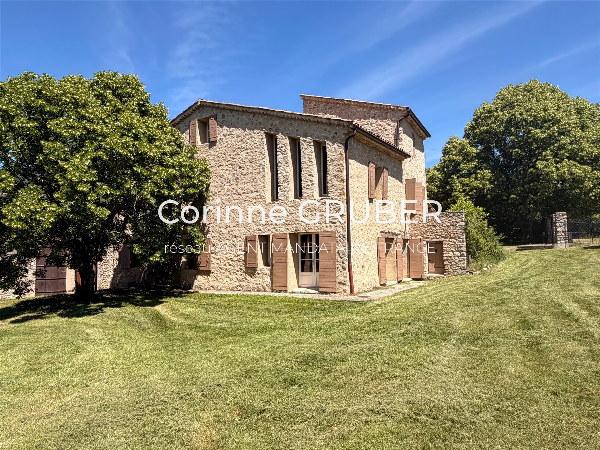 Maison à vendre, 210m², Thoard