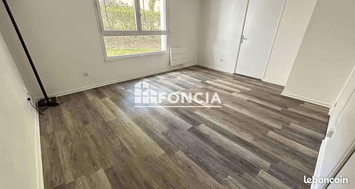 Appartement à louer, 28m², Châtenay-Malabry