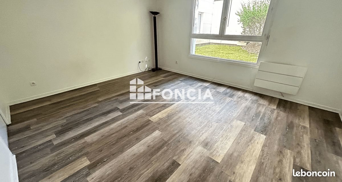 Appartement à louer, 28m², Châtenay-Malabry