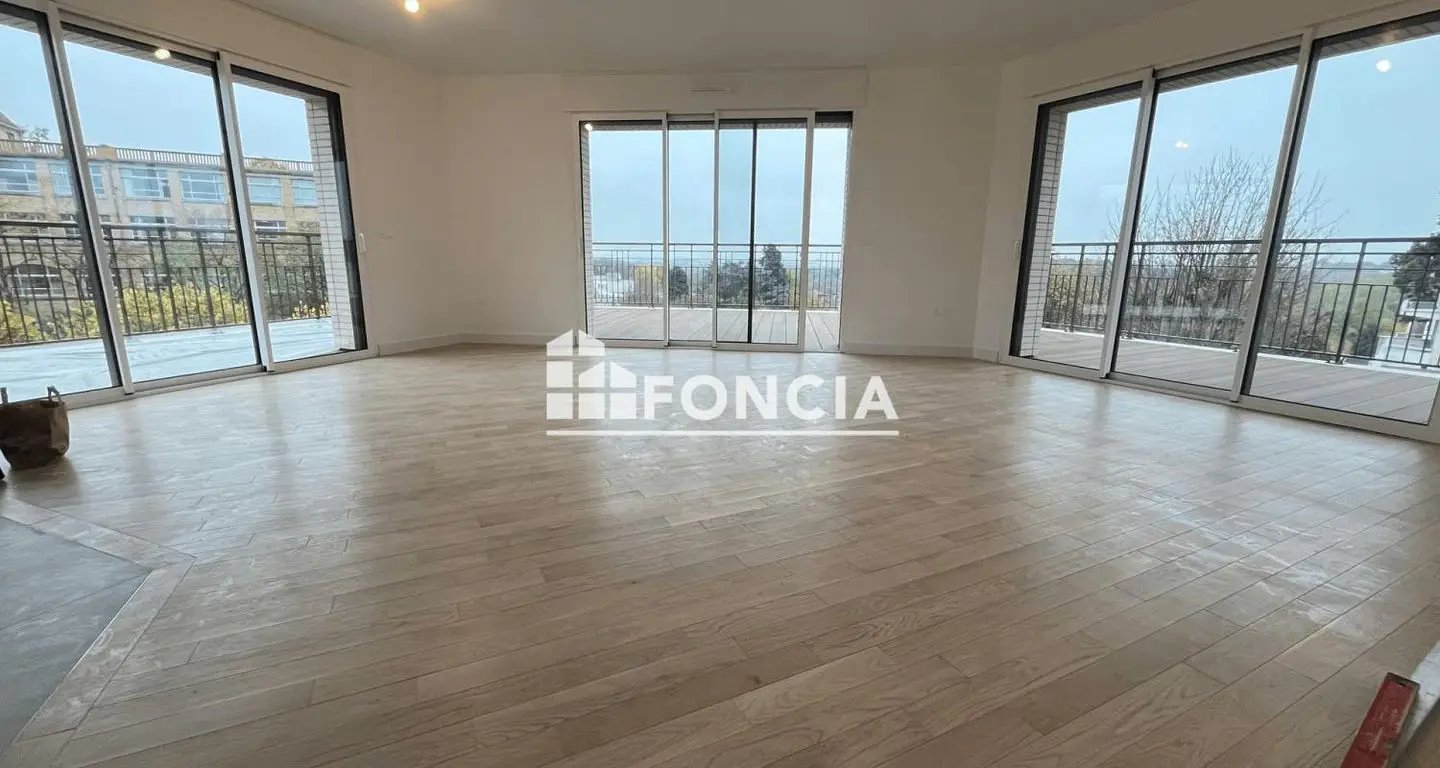 Appartement à louer, 100m², Sceaux