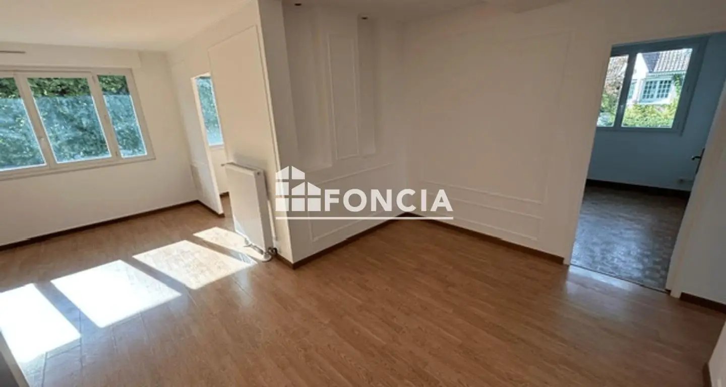 Appartement à louer, 70m², Antony