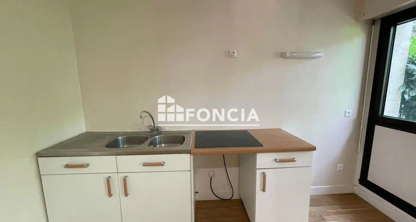 Appartement à louer, 24m², Sceaux