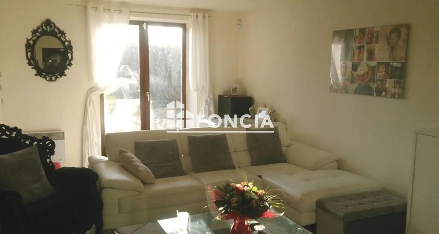 Maison à louer, 122m², Gometz-le-Châtel