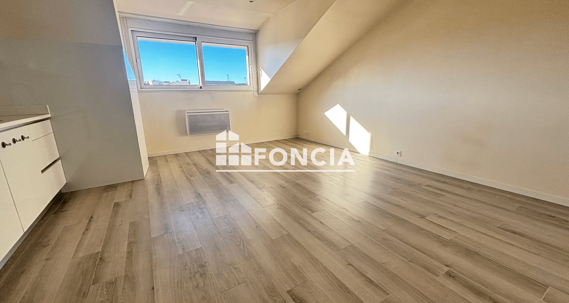 Appartement à louer, 24m², Clamart