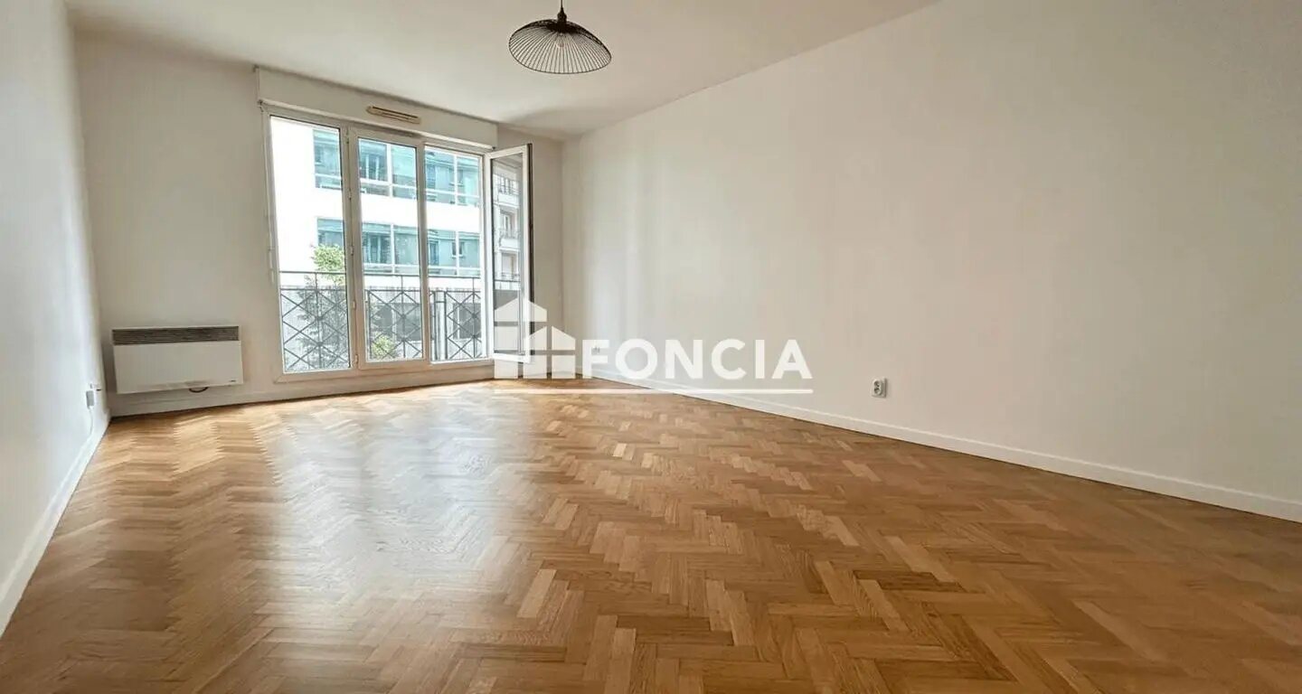 Appartement à louer, 66m², Issy-les-Moulineaux