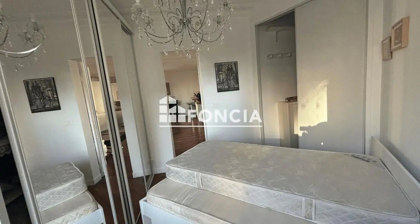 Appartement à louer, 51m², Issy-les-Moulineaux