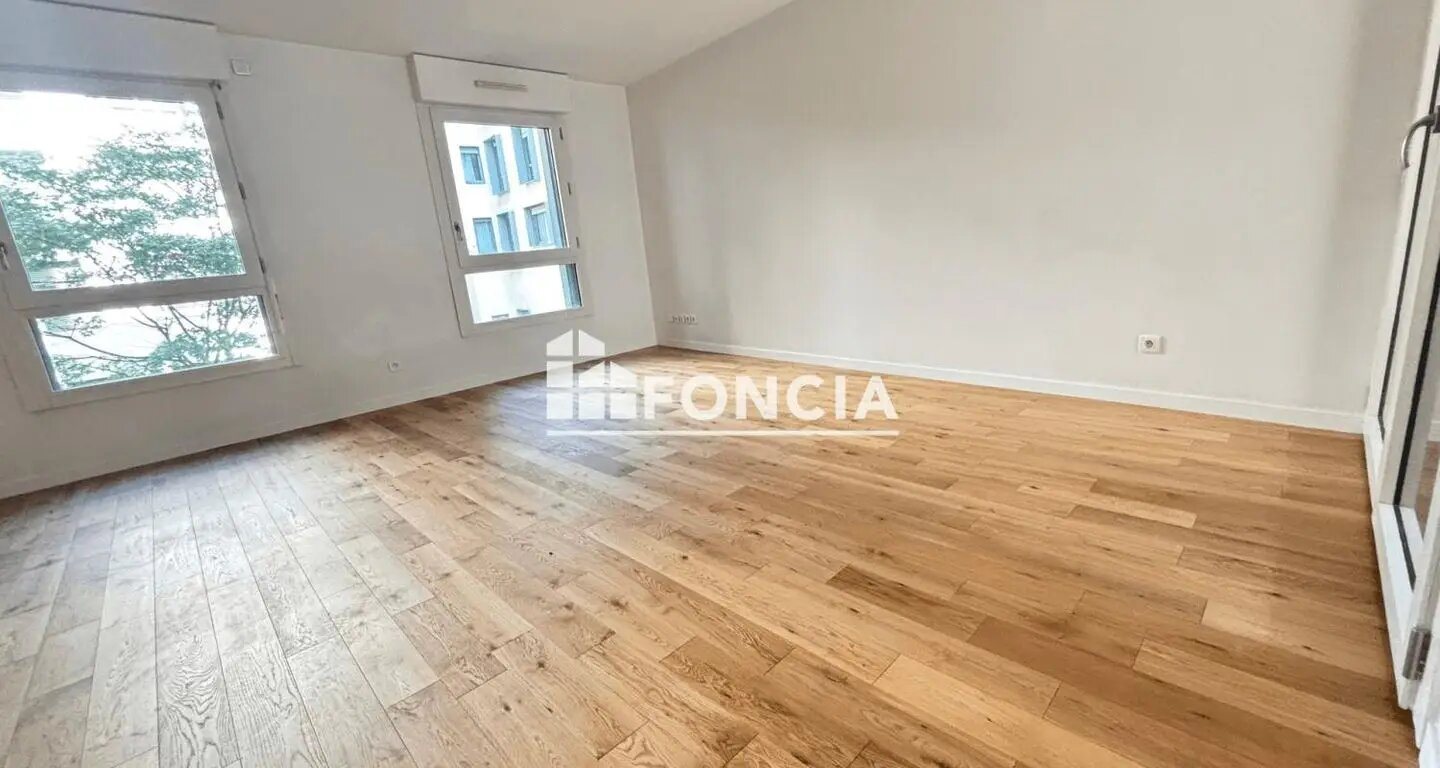 Appartement à louer, 66m², Issy-les-Moulineaux