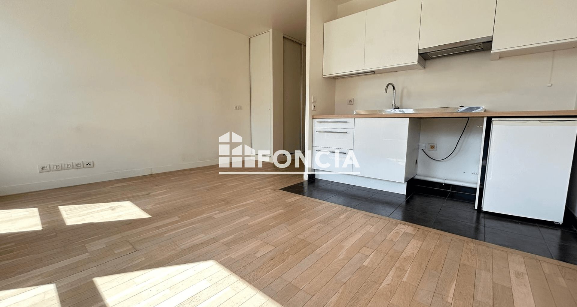 Appartement à louer, 25m², Issy-les-Moulineaux